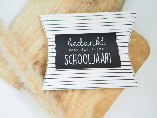 Bedankt voor het schooljaar. Cadeau voor de meester of juf.