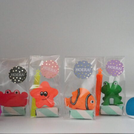 De baddieren is een leuke en veilige traktatie om te geven. Leuk voor kinderen van 1 jaar en 2 jaar.